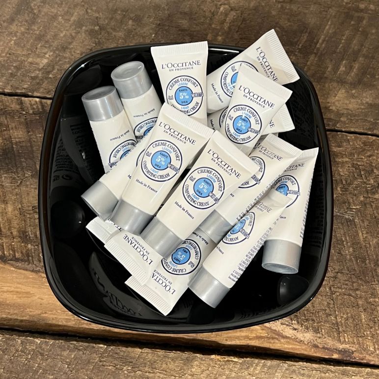 L'OCCITANE - Shea light comforting face cream 5ml tube